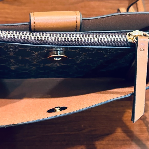 🌟HP🌟NWOT Brown/Tan Vegan Leather Chain Wristlet Crossbody Nanette Lepore - Picture 6 of 12